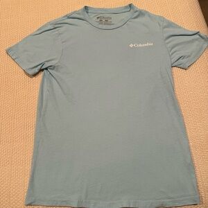 Columbia brand T-shirt, casual wear lightweight size small men’s